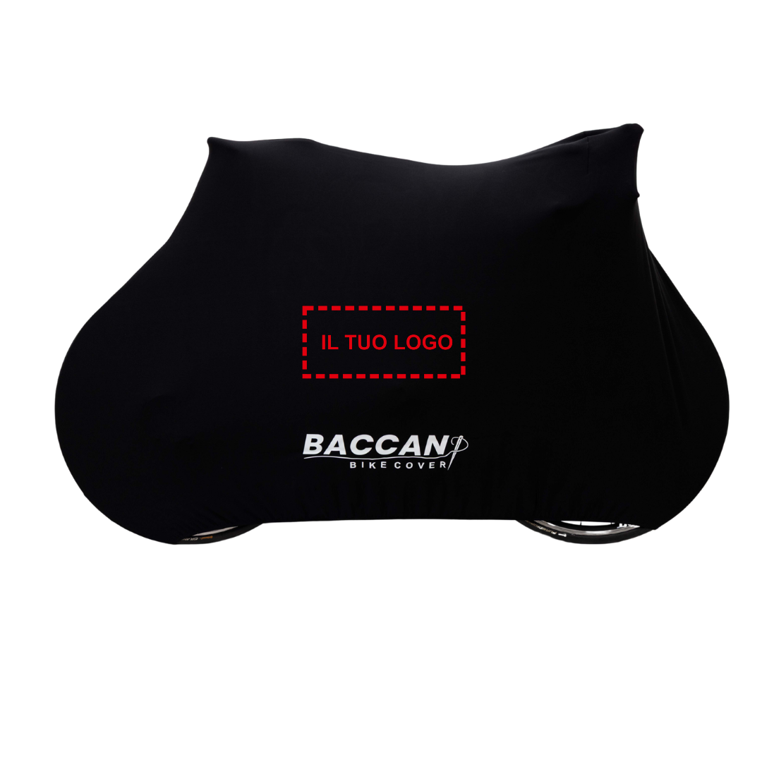 Telo-copribici-da-corsa-universale-Federico-Baccan-standard-nero-basic-3 Telo copribici da corsa universale vista laterale il tuo logo, marchio federico baccan. Modello standard basic colore nero