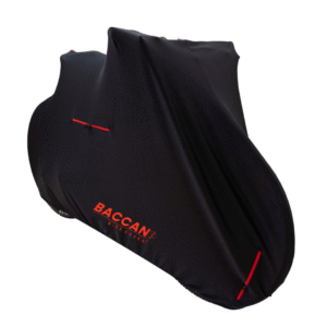 Telo copribici mtb universale vista laterale il tuo logo, marchio federico baccan. colore nero e cerniere rosse