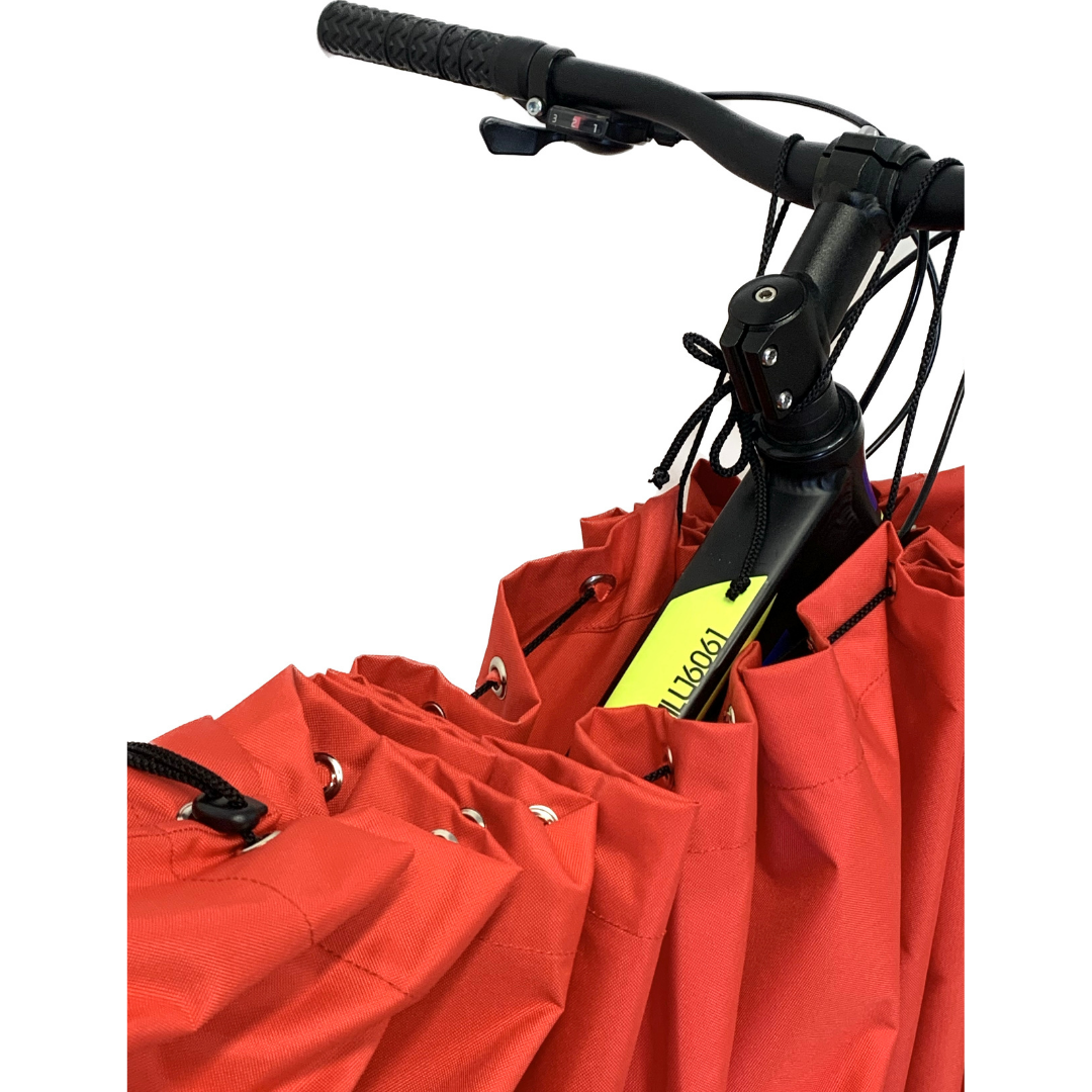 telo-copribici-da-trasporto-sacca-portabici-impermeabile-mtb-e-bike-gravel-colore-rosso-4 telo copribici da trasporto sacca portabici universale foto dettaglio laccio, marchio federico baccan. Colore rosso