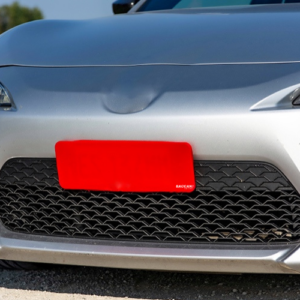 Copritarga Auto Elasticizzato (2pz) colore rosso , foto frontale, marchio Federico Baccan